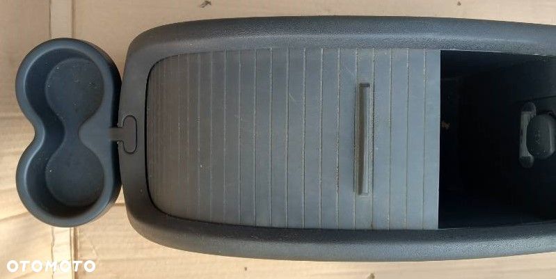 Renault Scenic II 2  podłokietnik - 8