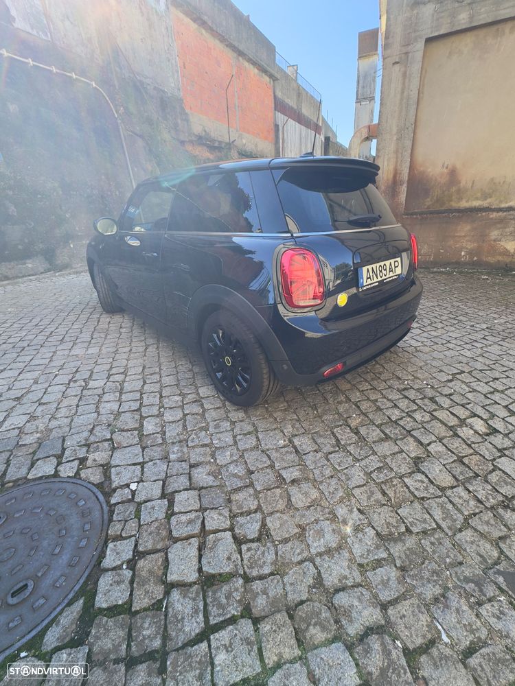 MINI 3 Portas Cooper SE - 4