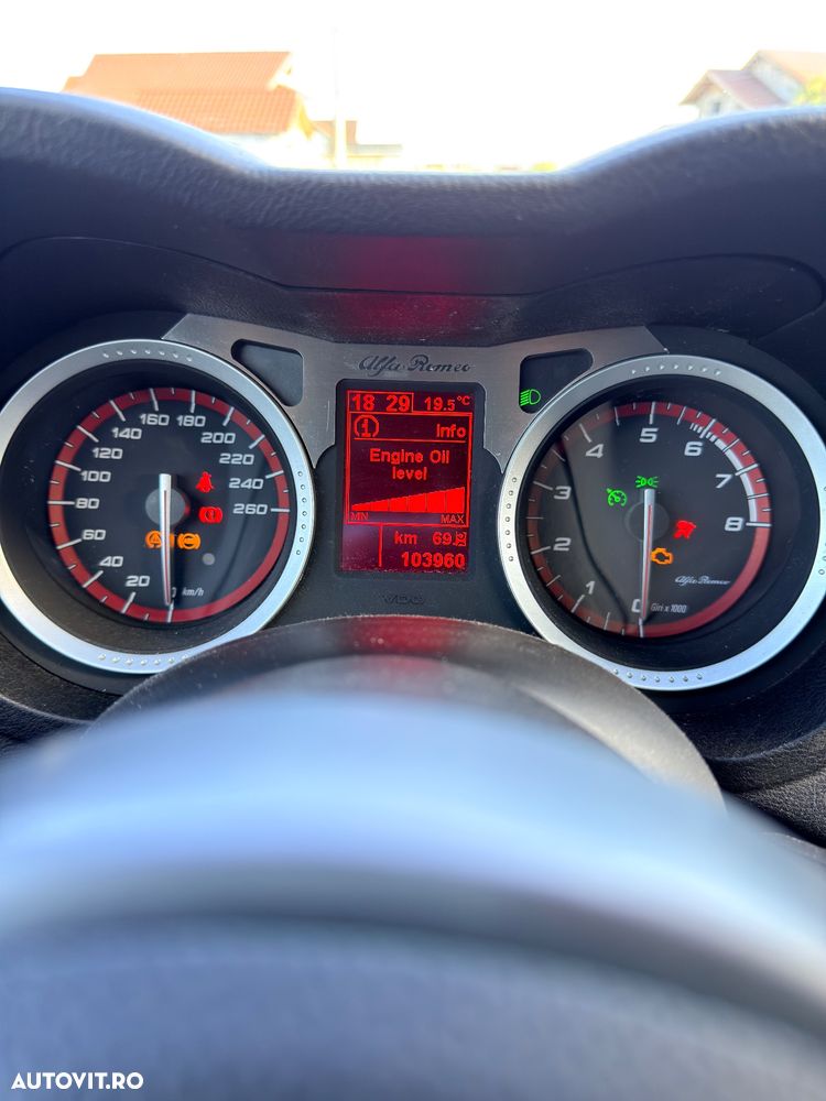 Alfa Romeo 159 1.8 TBI 16V Turismo - 2