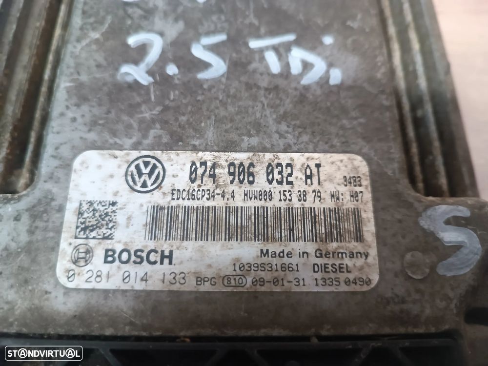 UNIDADE / CENTRALINA DO MOTOR VOLKSWAGEN CRAFTER 2.5TDI 074906032AT 0281014133 EDC16CP34 - 2
