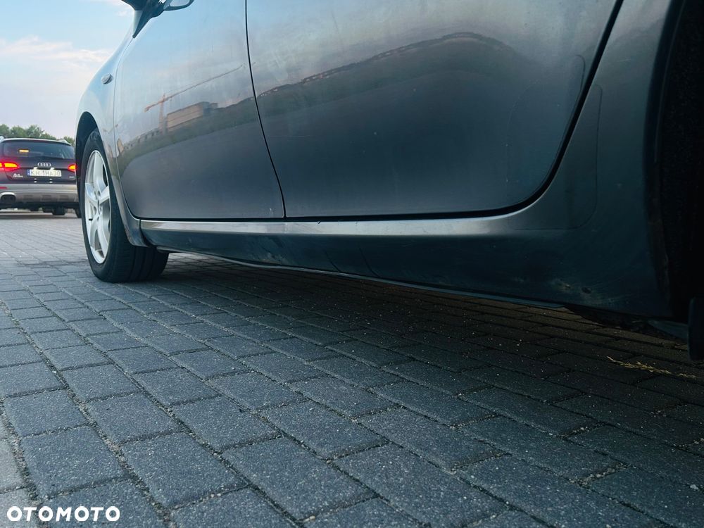Toyota Auris 2.0 D-4D Prestige - 11