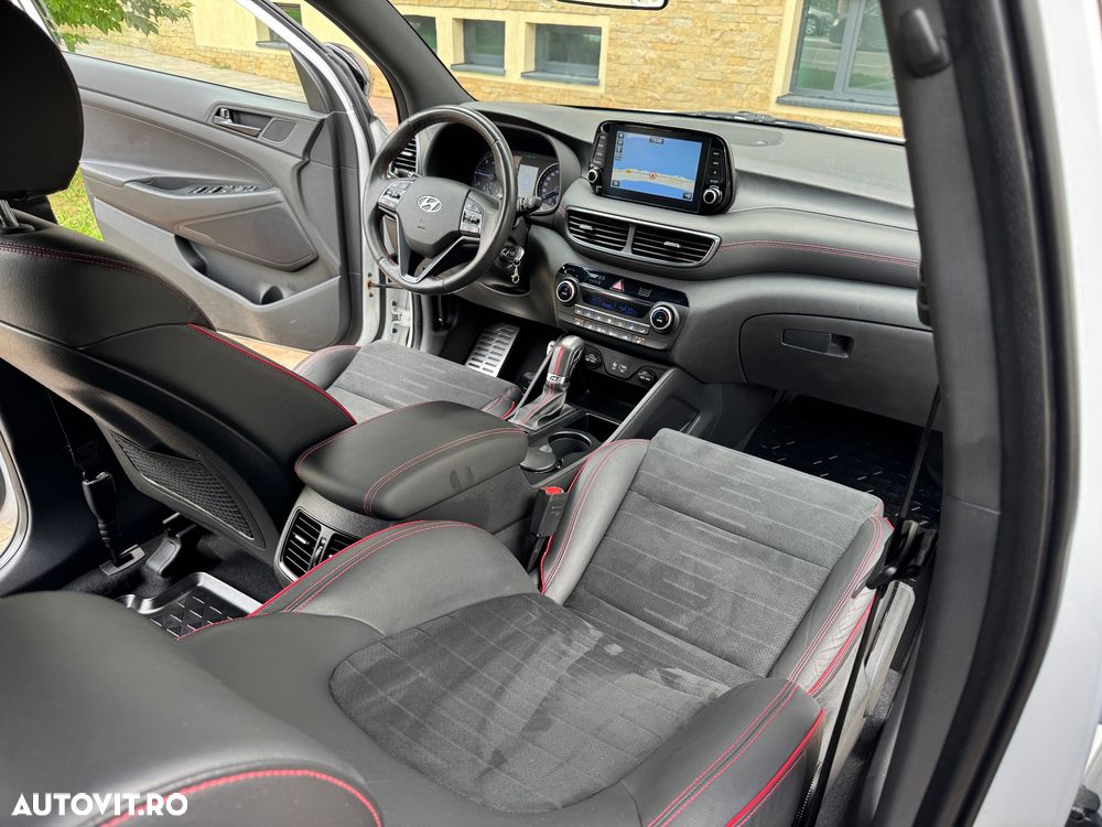 Hyundai Tucson 1.6 CRDi 4WD 7DCT Premium - 32