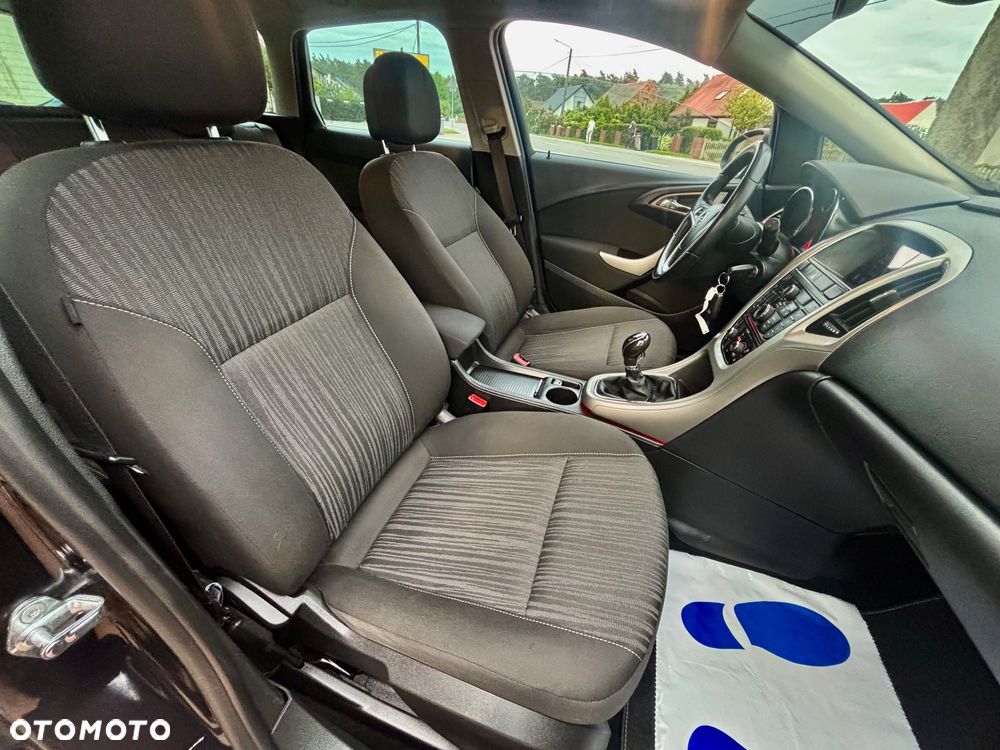Opel Astra 1.4 Turbo - 23