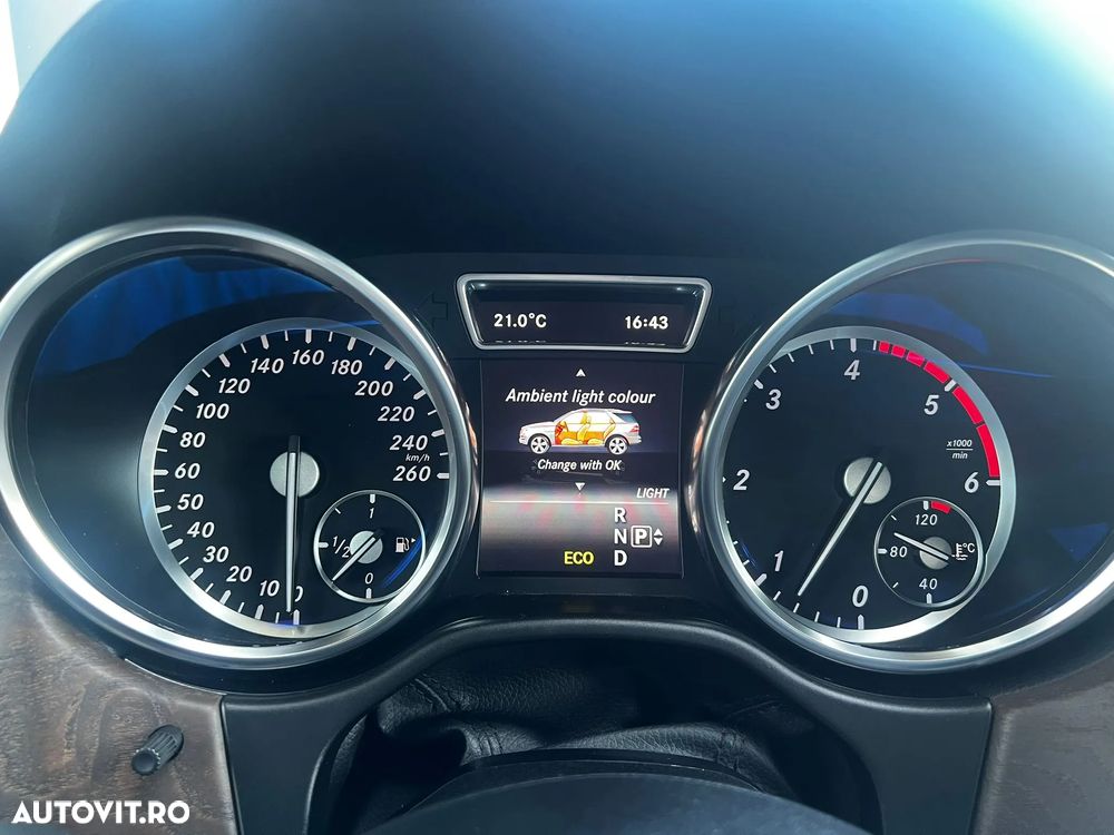 Mercedes-Benz ML 350 BlueTec 4MATIC Aut - 21