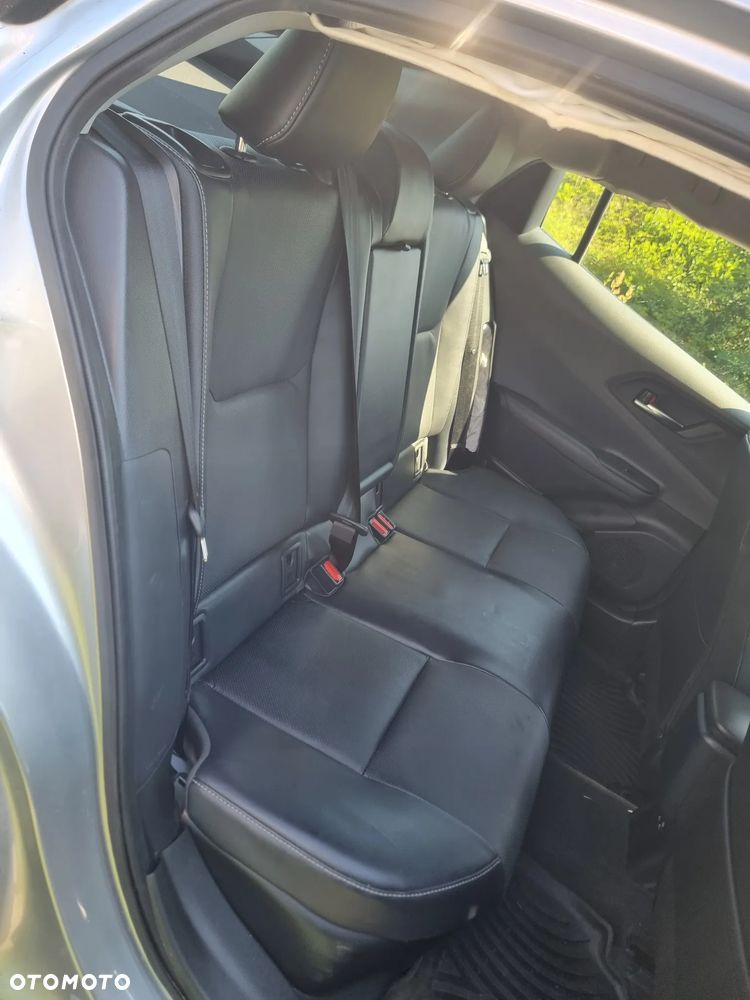 Toyota Prius Hybrid Advanced - 14