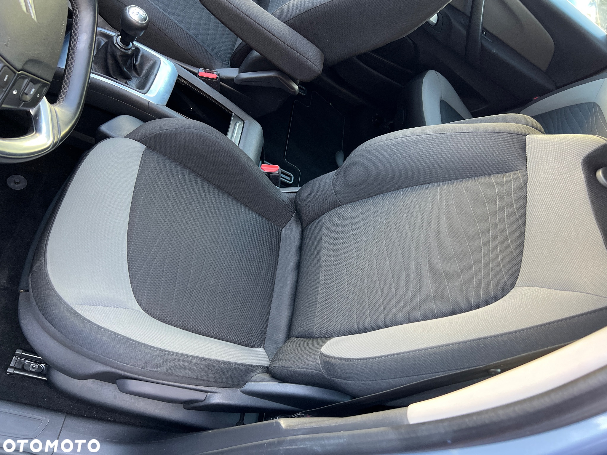 Citroën C4 Picasso e-HDi 115 Intensive - 8