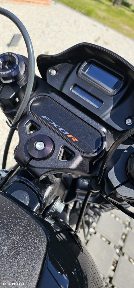Harley-Davidson Softail FXDR - 5