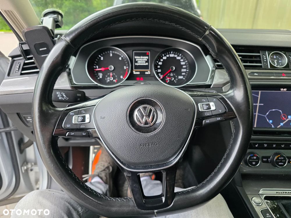Volkswagen Passat 2.0 TDI BMT 4Mot Highline DSG - 3