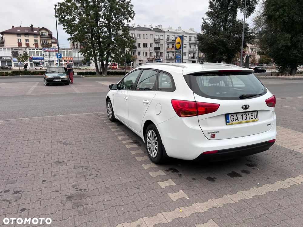 Kia Ceed 1.6 CRDi M - 4