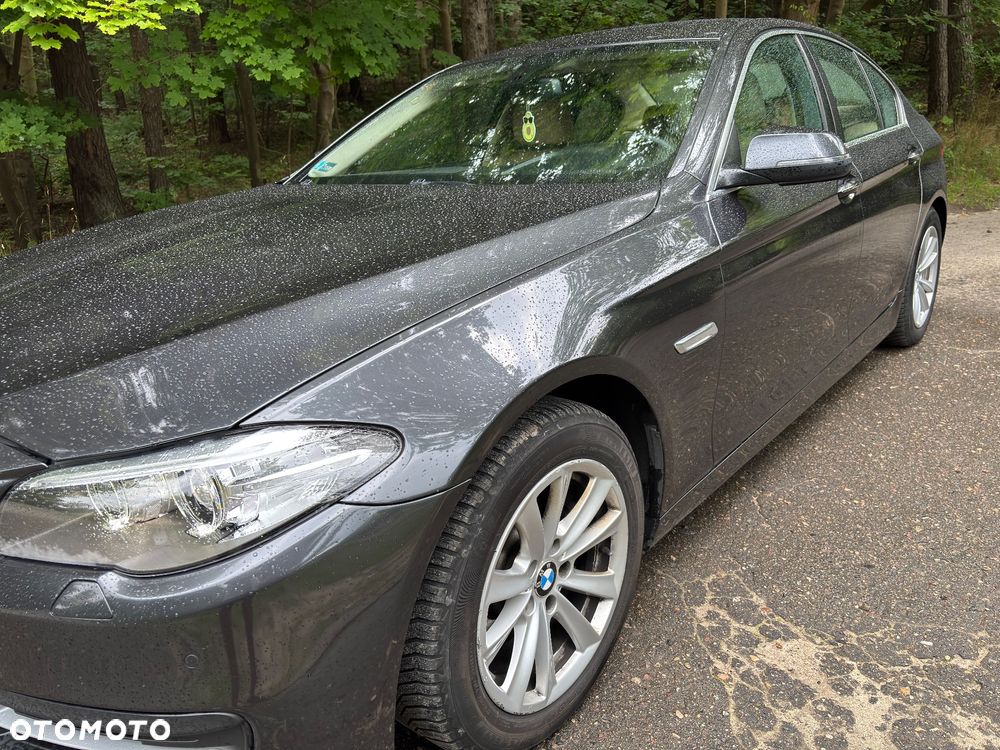 BMW Seria 5 528i xDrive - 8