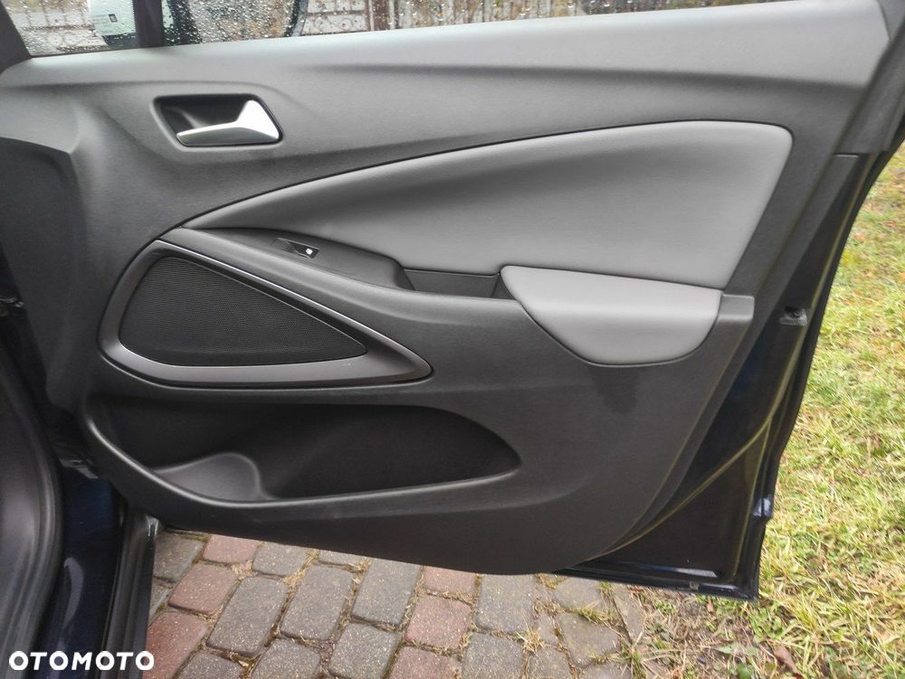 Opel Crossland X - 11