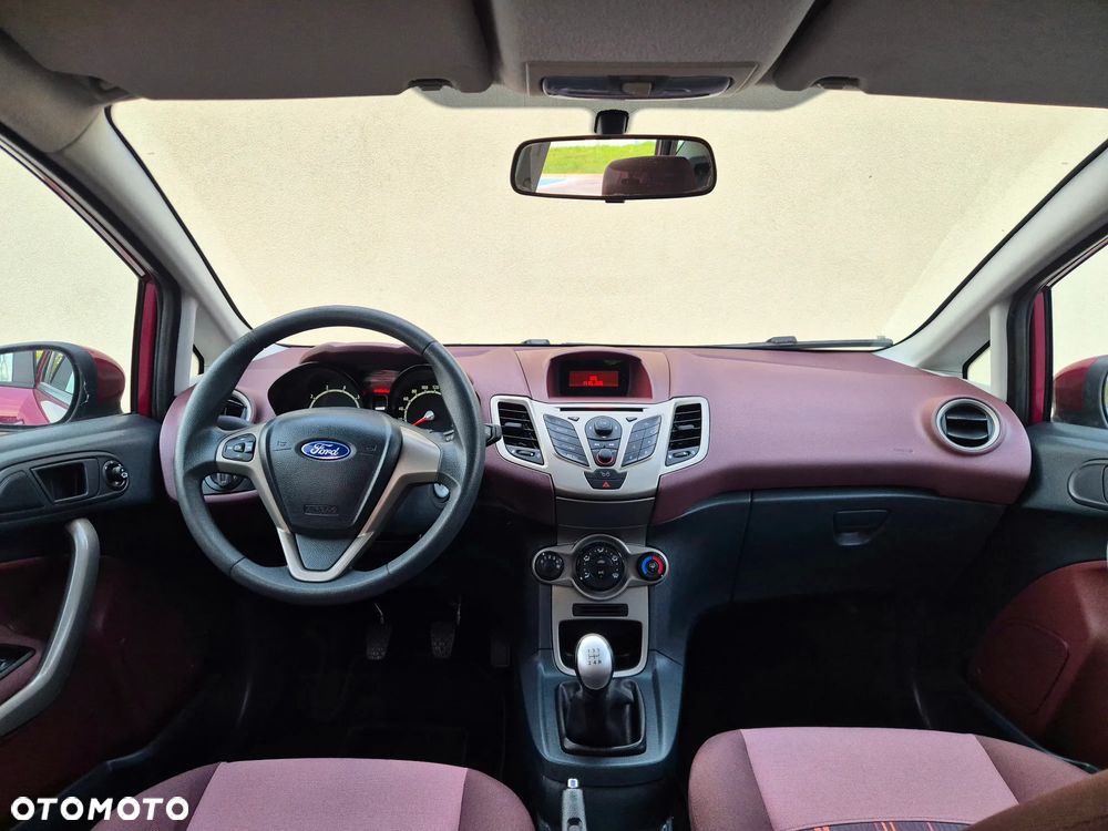 Ford Fiesta 1.25 Celebration - 7