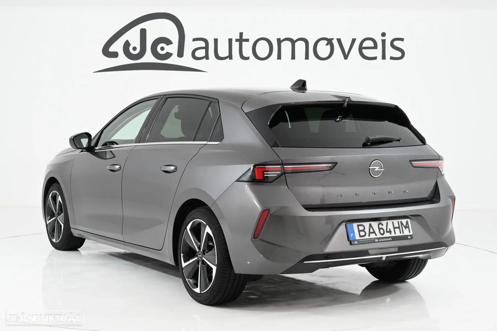 Opel Astra 1.2 T Elegance - 3