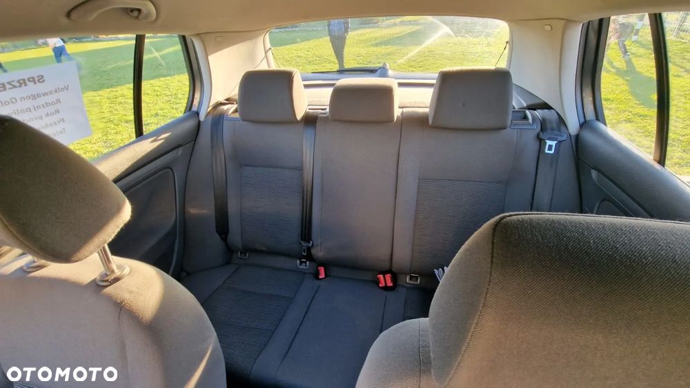 Volkswagen Golf 1.9 TDI Trendline - 11