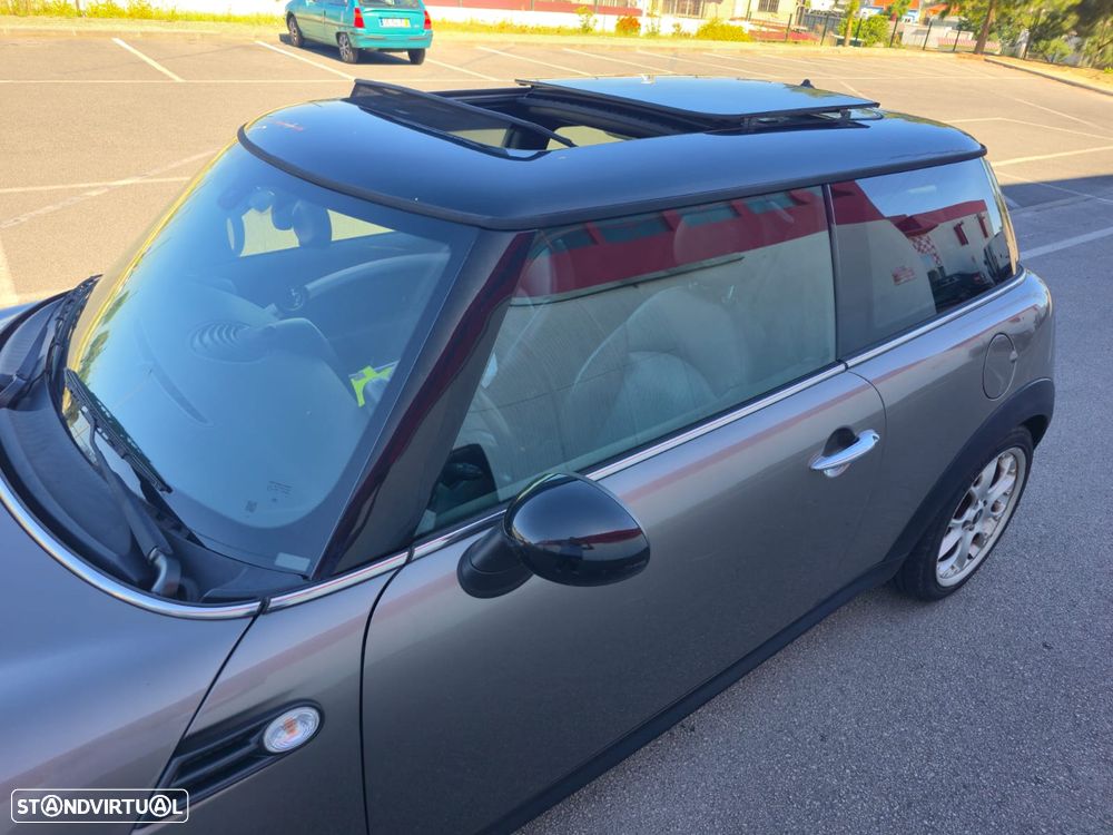 MINI 3 Portas Cooper D - 4