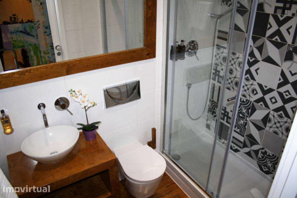 Apartamento com 2 quartos - localizado em Sé Lisbon - Grande imagem: 2/16