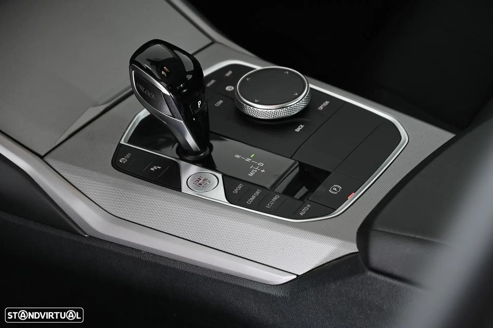 BMW 318 d Auto - 23