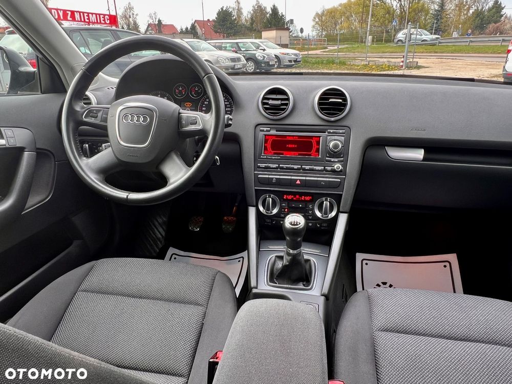 Audi A3 Sportback 1.8 TFSI Attraction - 11