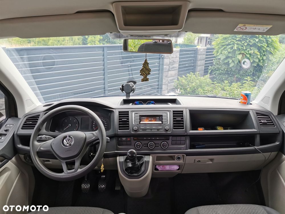 Volkswagen Caravelle - 5