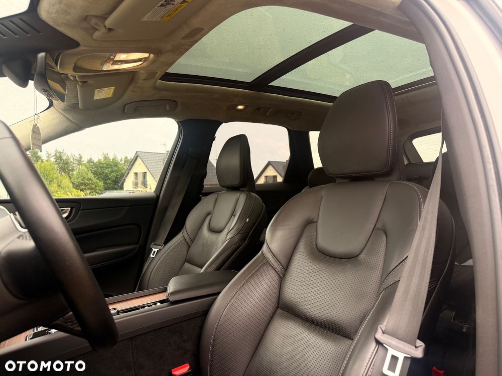 Volvo XC 60 - 22