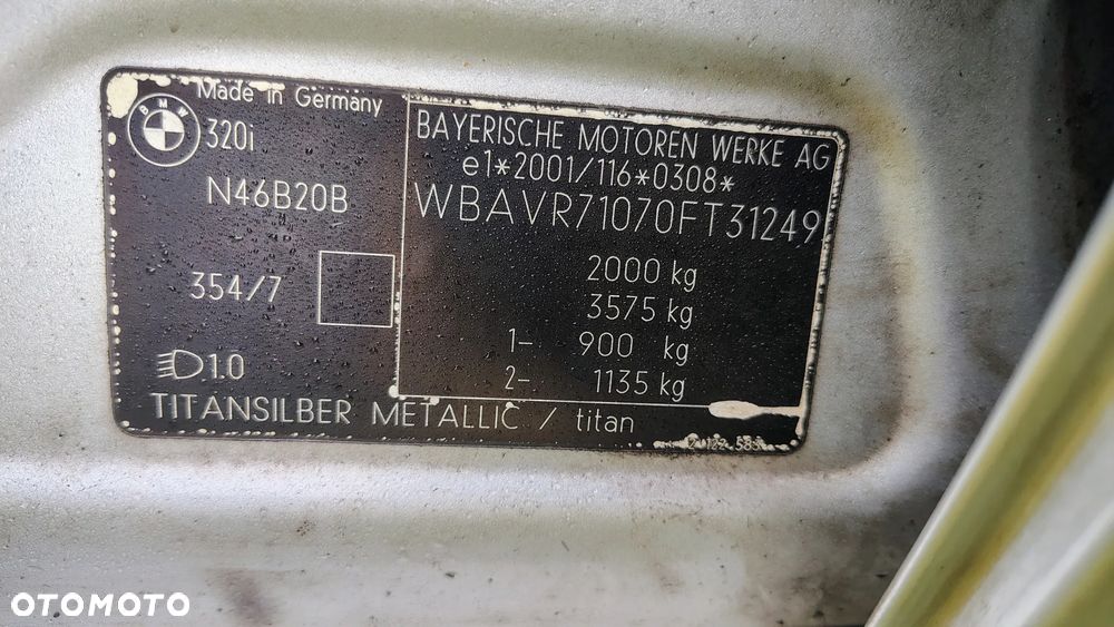 BMW Seria 3 320i - 20