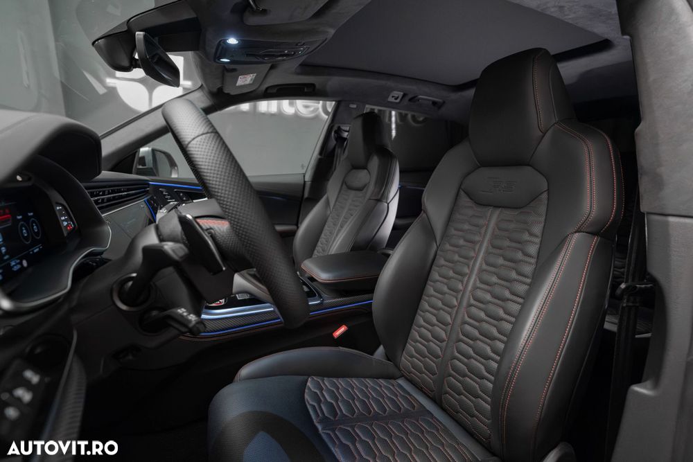 Audi RS Q8 - 24