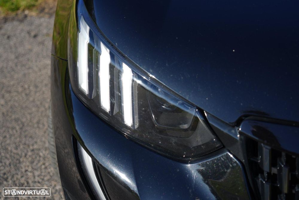 Peugeot 2008 1.2 PureTech GT EAT8 - 10