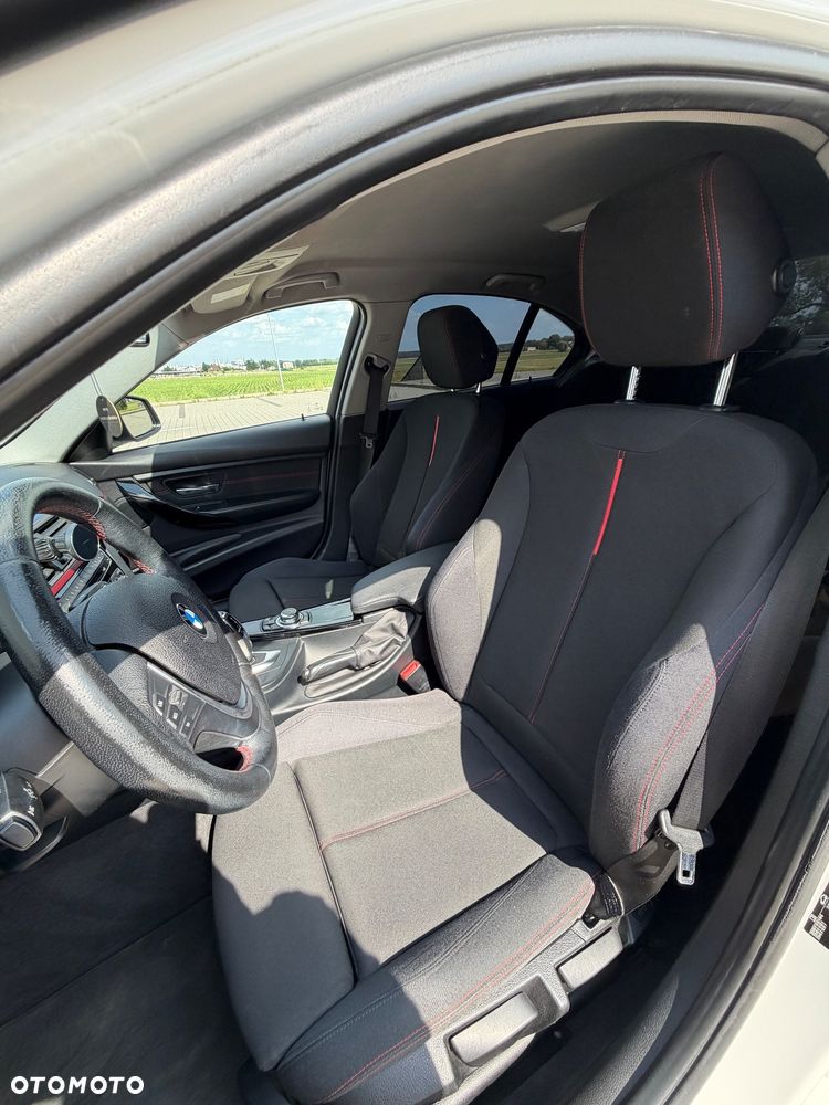 BMW Seria 3 316d Sport Line - 11