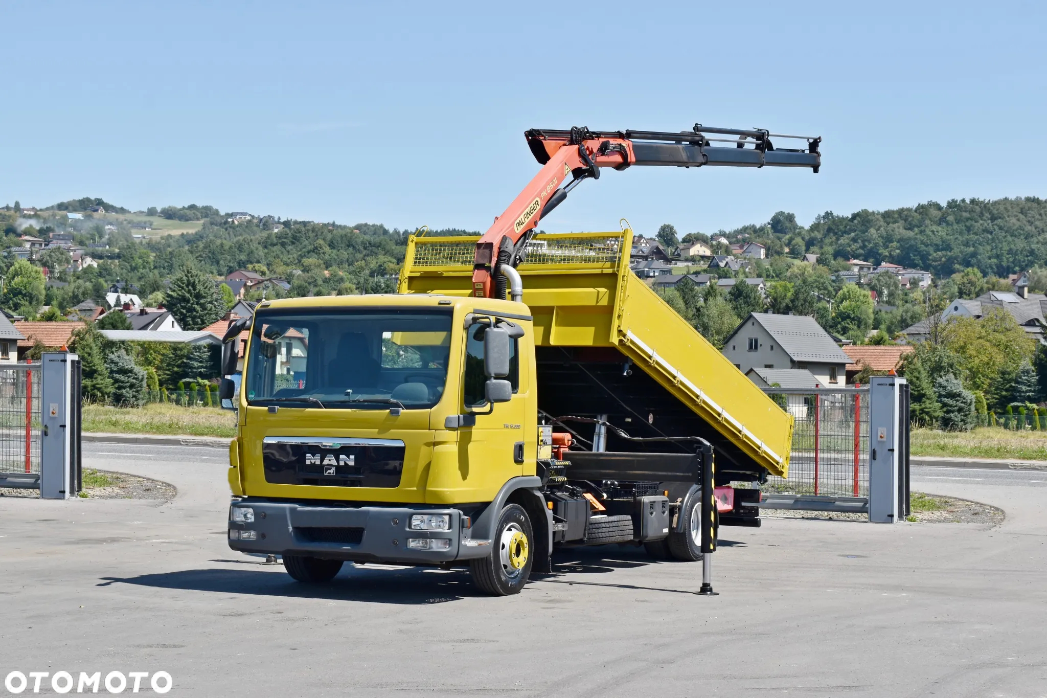 MAN TGL 12.220 * WYWROTKA 5,05 m + PK 8501 B / STAN BDB - 2