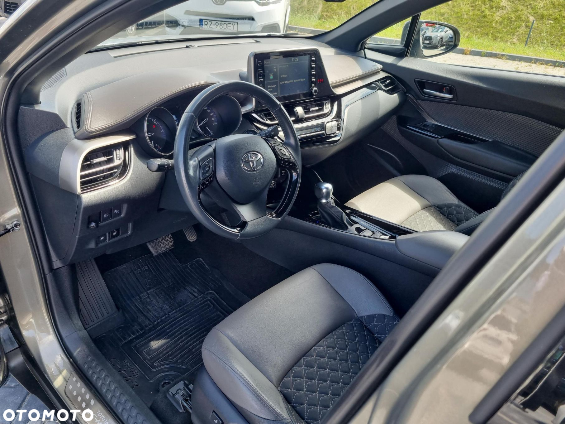 Toyota C-HR - 14