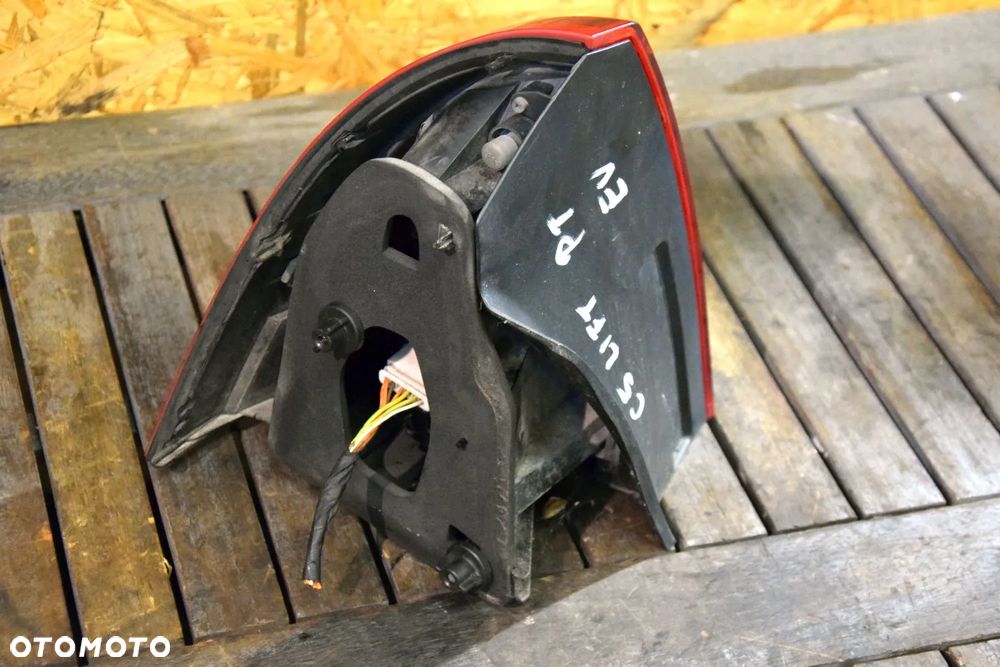 Citroen C5 LIFT 04-08 Lampa tylna prawa prawy tył sedan EUROPA - 2