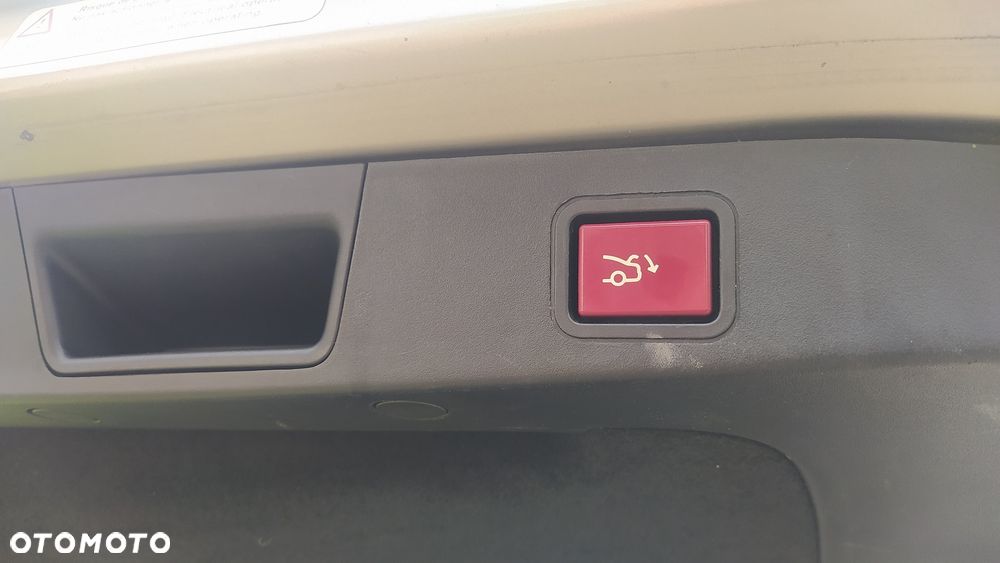 Citroën C5 2.2 HDi Exclusive - 24