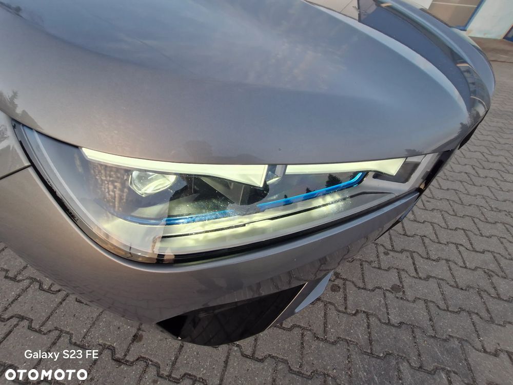 BMW iX xDrive40 - 12