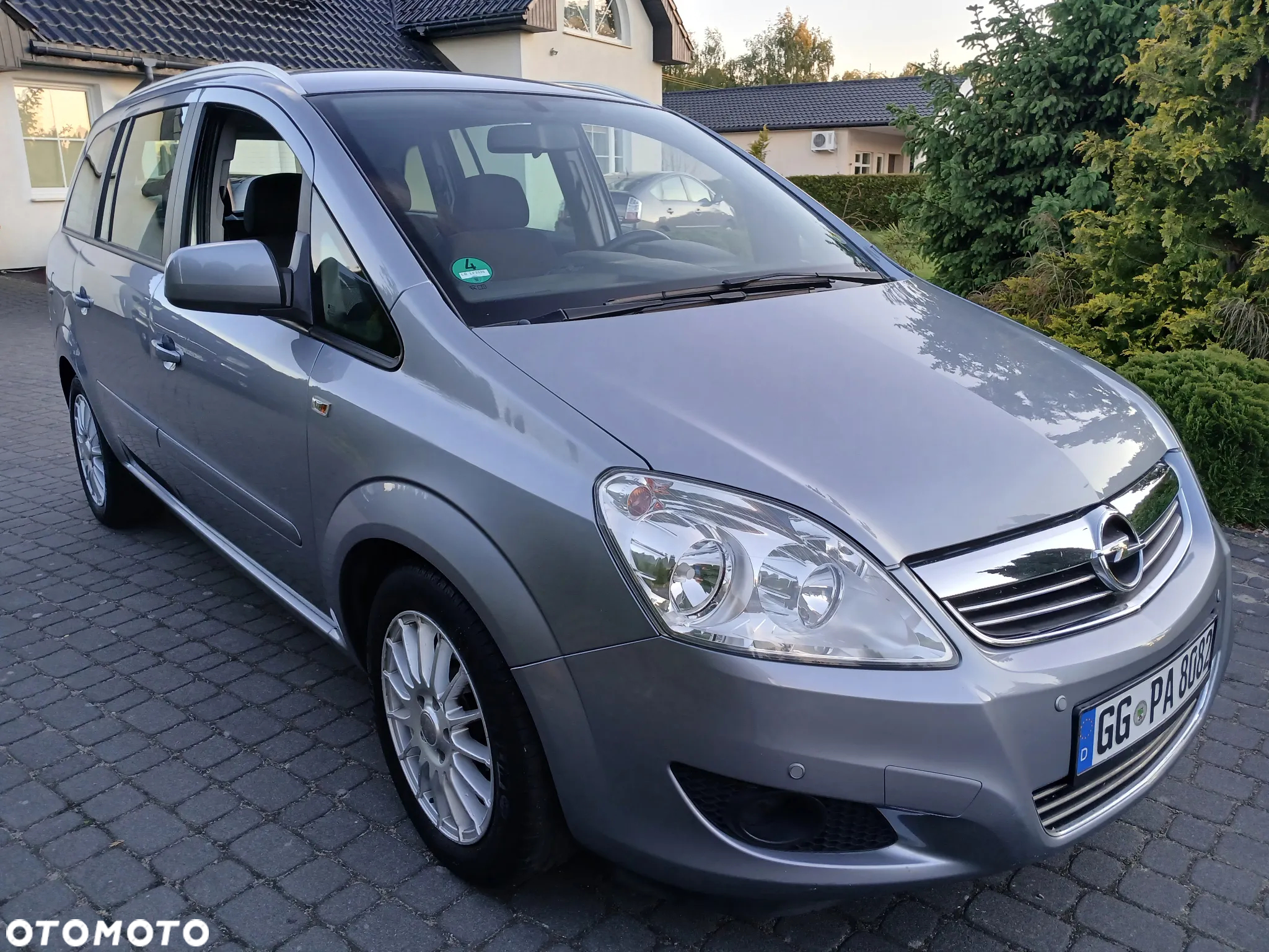 Opel Zafira 1.8 Sport - 17