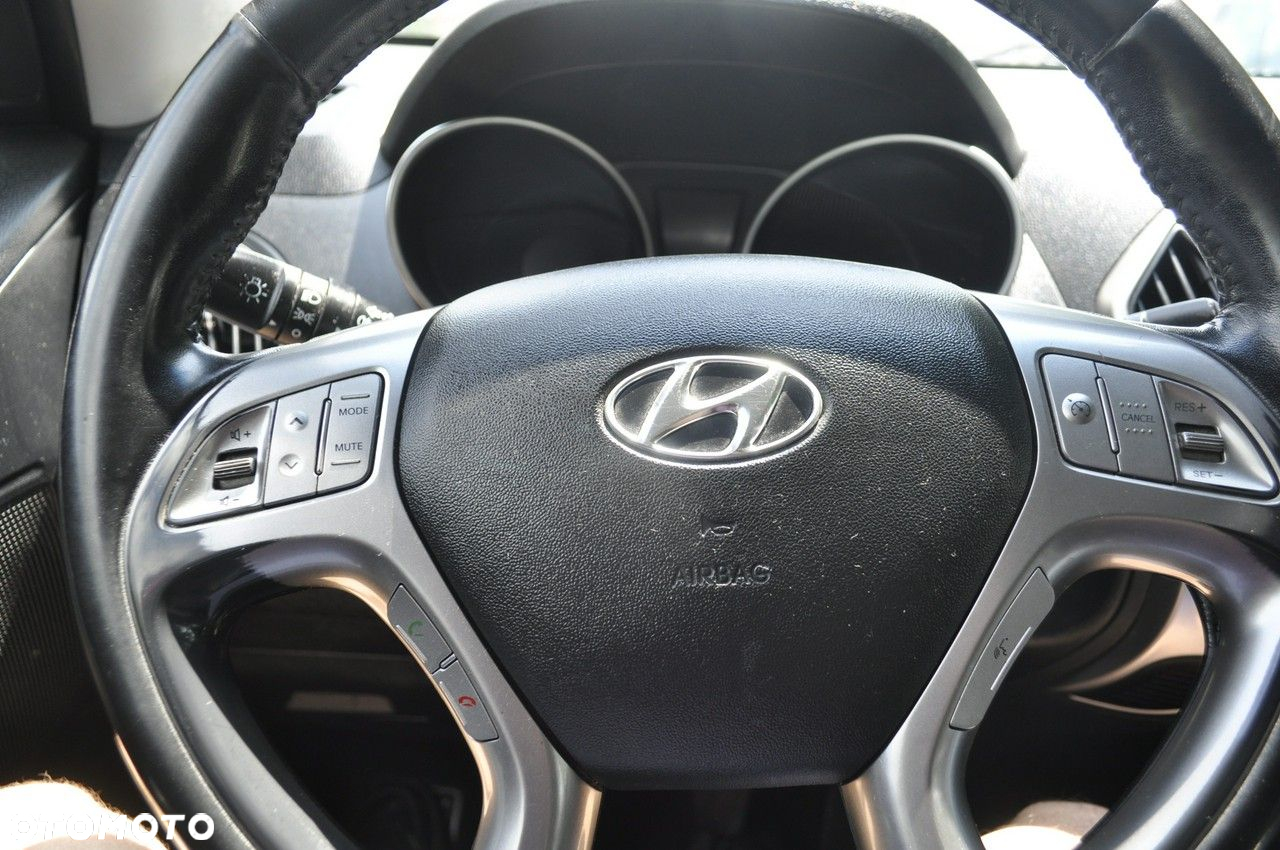 Hyundai ix35 2.0 Premium 2WD - 13