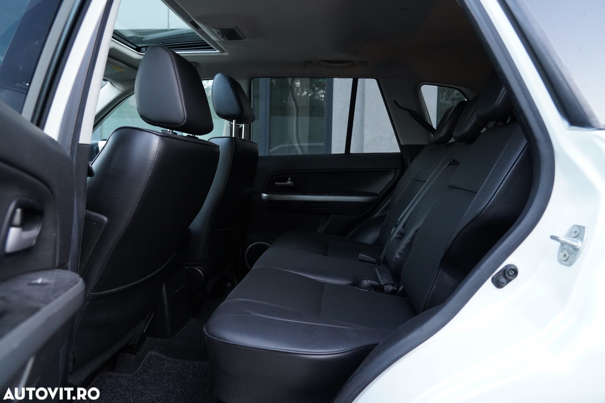 Suzuki Grand Vitara 1.9 DDiS Comfort - 20