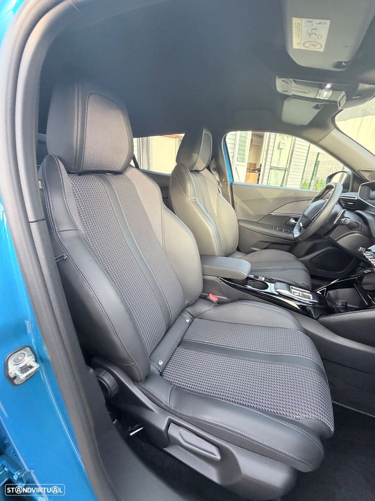 Peugeot 2008 1.2 PureTech GT Line EAT8 - 16