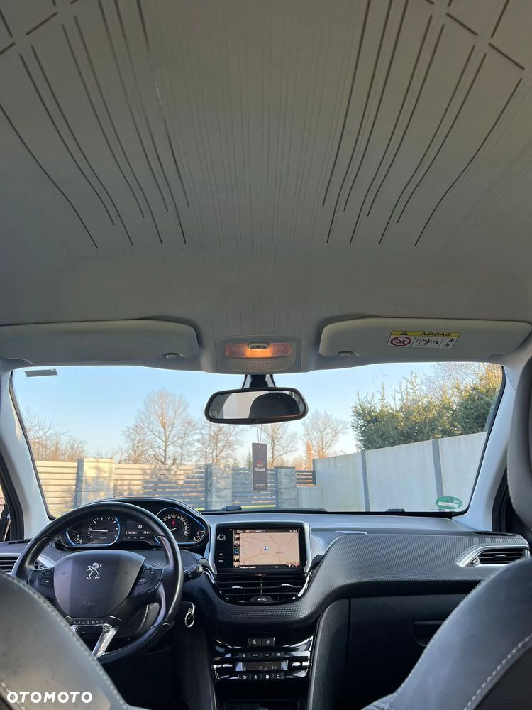 Peugeot 2008 1.2 Pure Tech Crossway S&S - 24