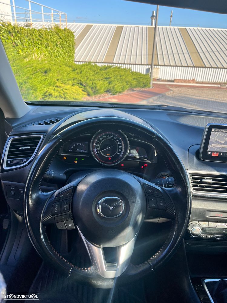 Mazda 3 Hatchback SKYACTIV-D 105 Center-Line - 10
