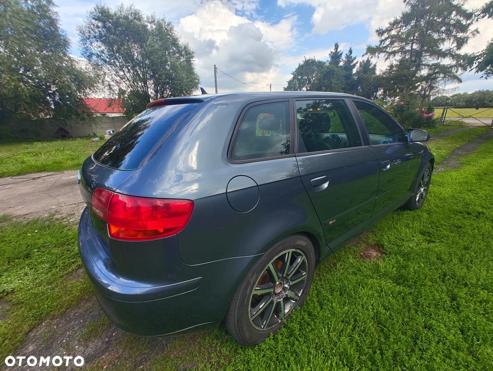 Audi A3 Sportback 2.0 TDI Ambiente - 10