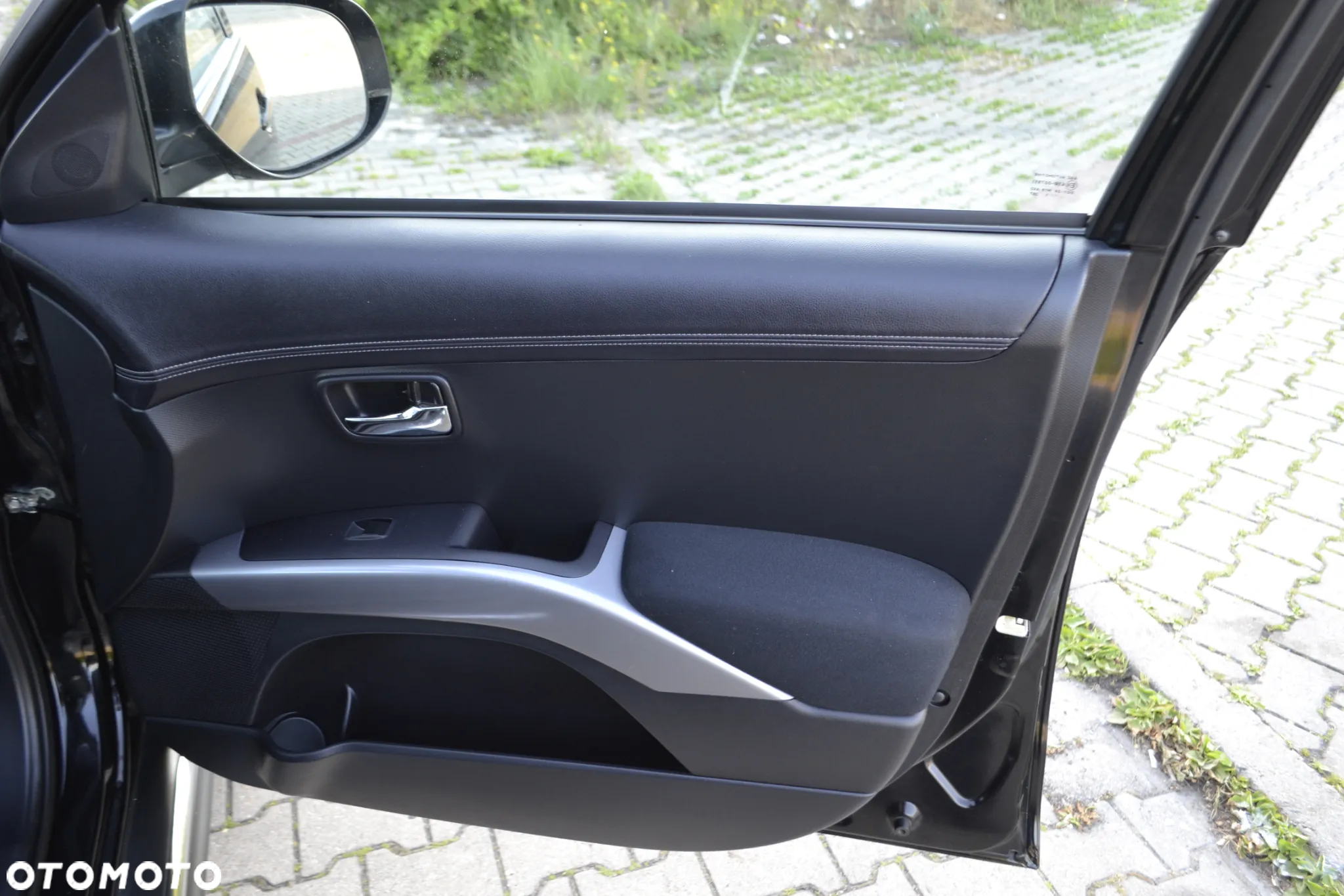 Mitsubishi Outlander 2.0 Intense 2WD EU5 - 21