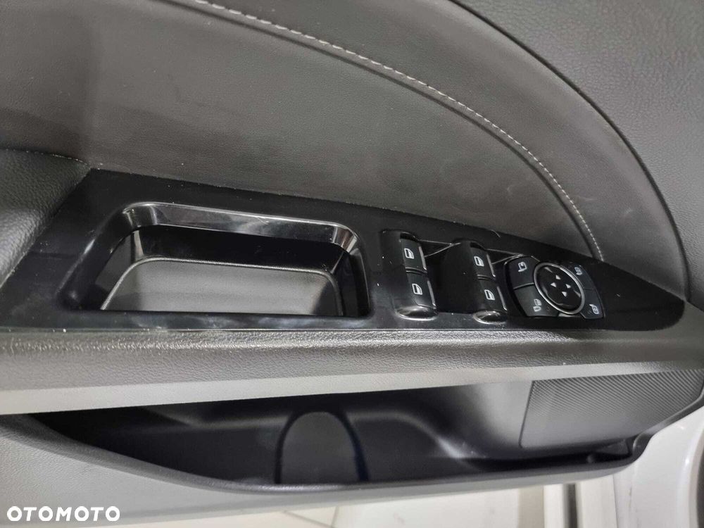 Ford Mondeo - 30