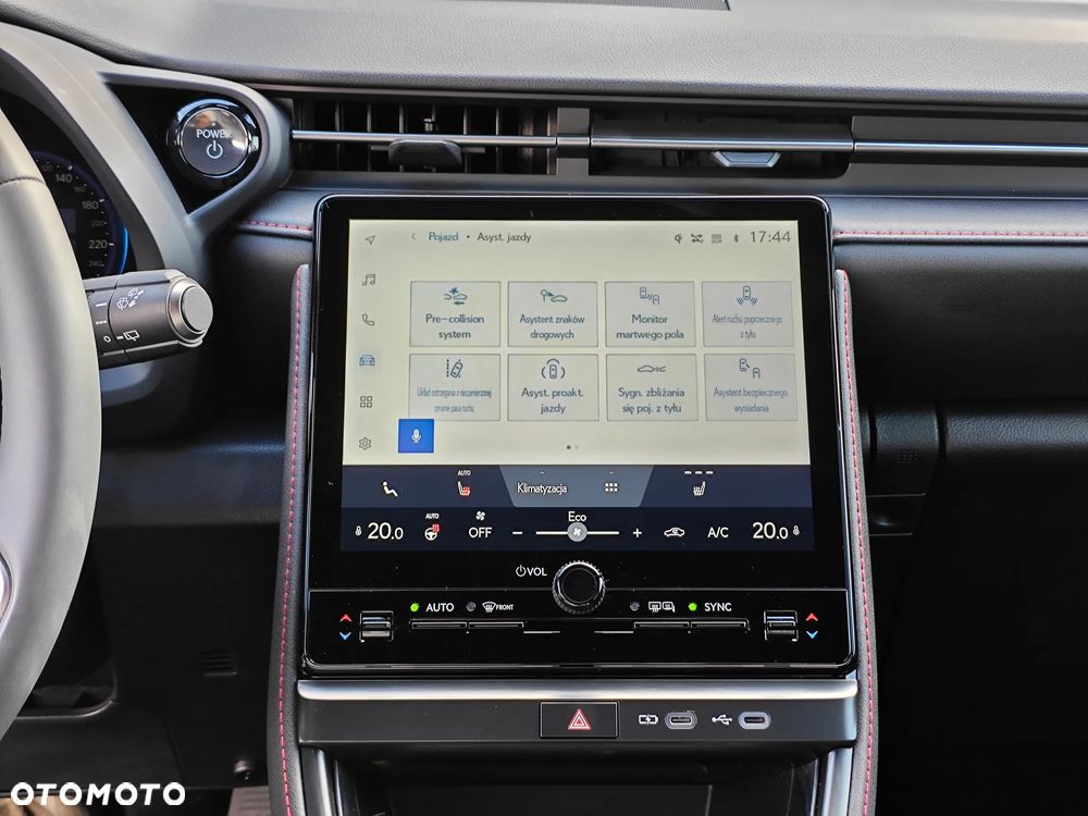 Lexus LBX 1.5 Hybrid Emotion - 21