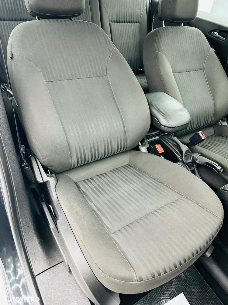 Opel Zafira Tourer 2.0 CDTI ECOFLEX Start/Stop Active - 24