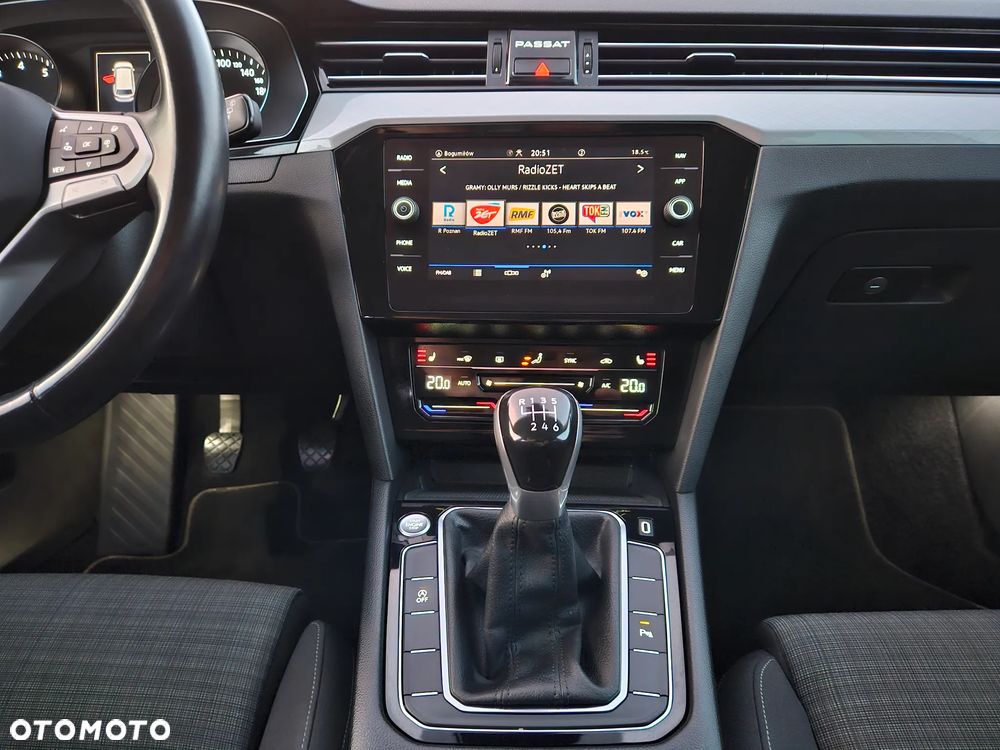 Volkswagen Passat 1.5 TSI EVO Business - 24