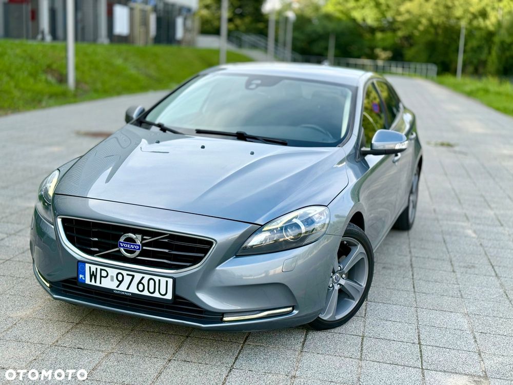 Volvo V40 D4 Geartronic Momentum - 2