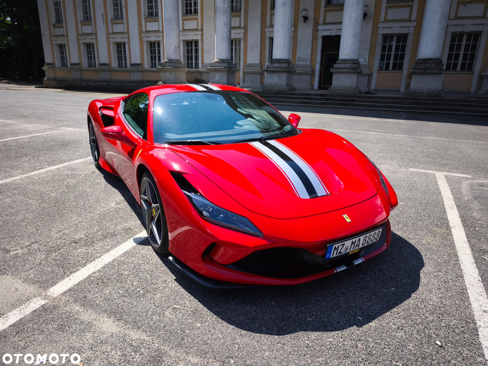 Ferrari F8 Tributo - 5