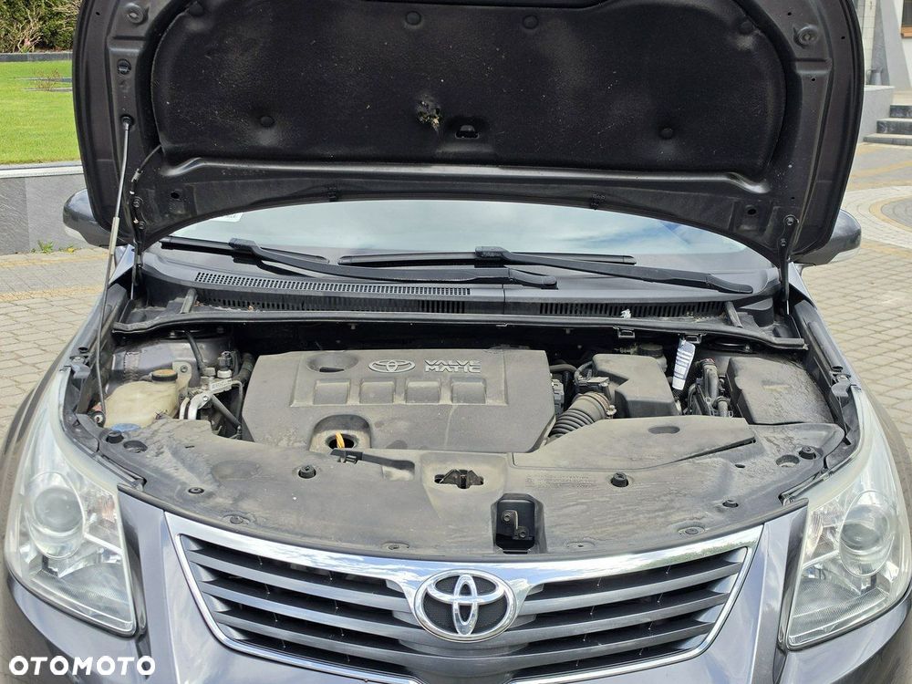Toyota Avensis - 15