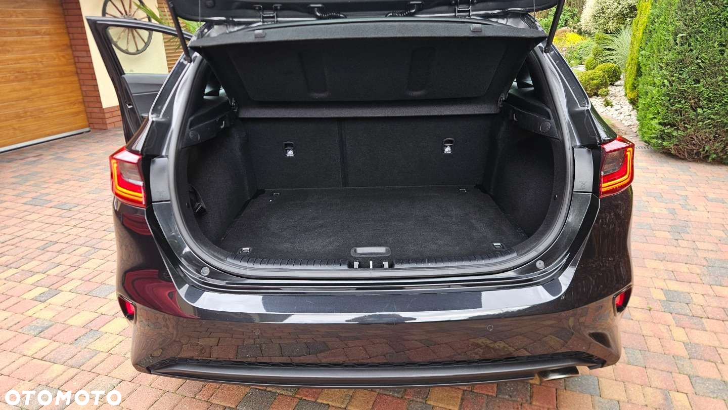 Kia Ceed - 14