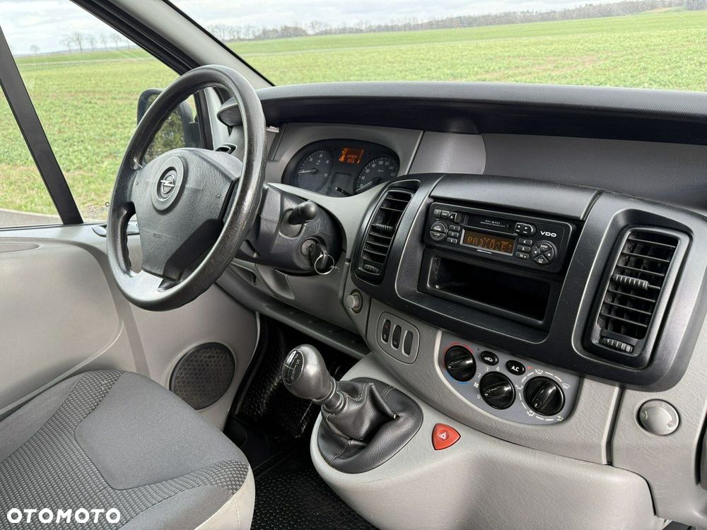 Opel Vivaro - 9